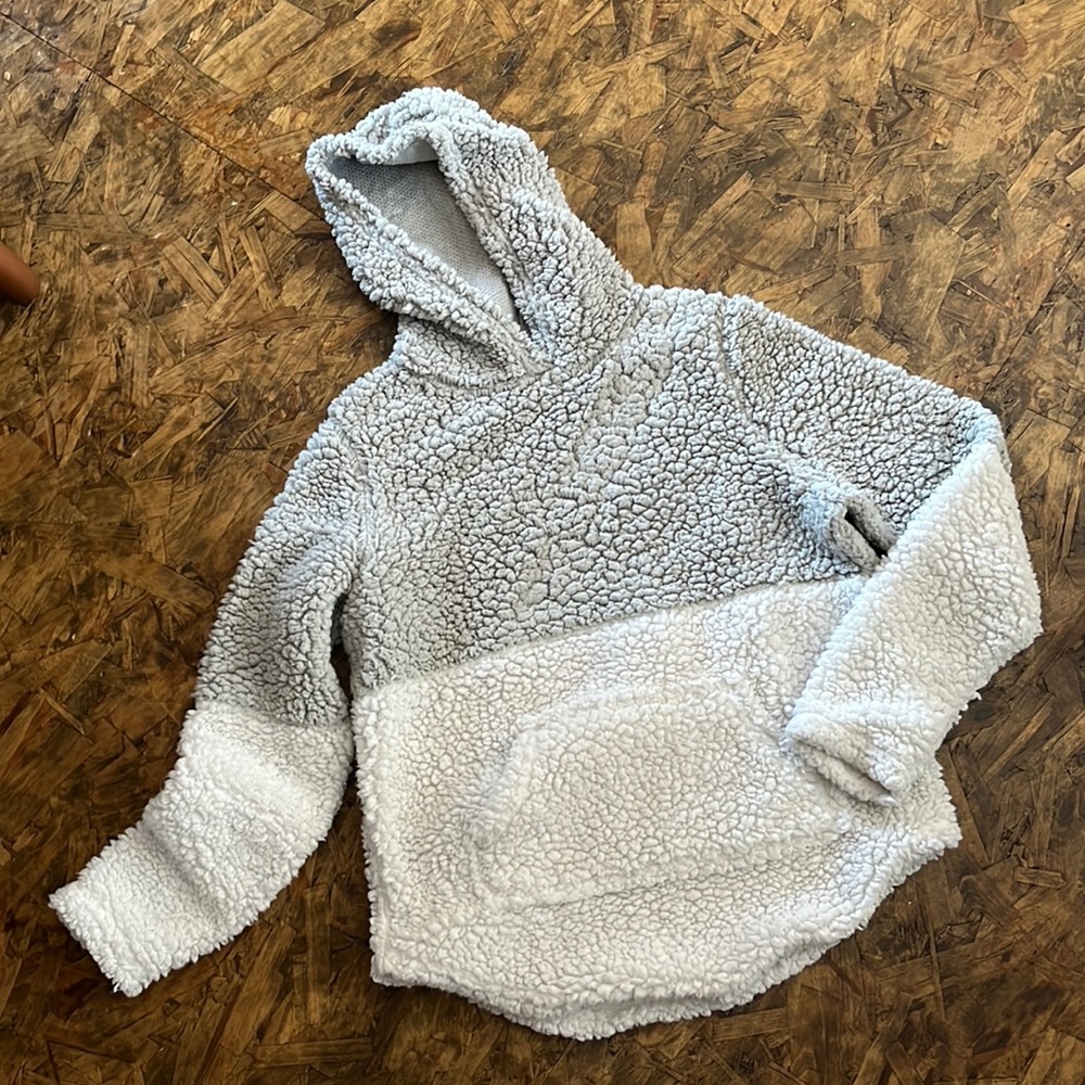 Sherpa Grey and White pullover